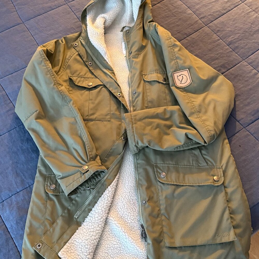 Fjallraven Greenland Winter Parka W (size L)